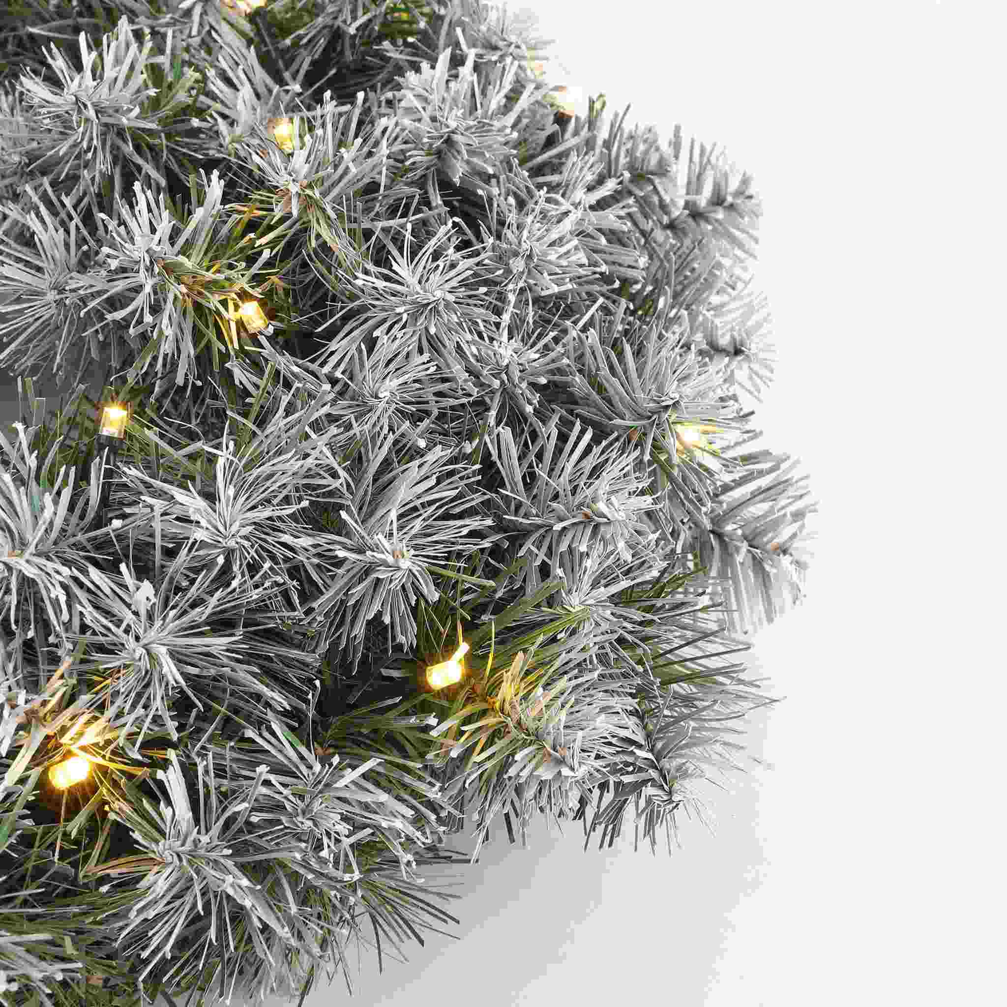 Black Box Kerstkrans Norton - 45x45x0 cm - Pvc - Besneeuwd,Groen