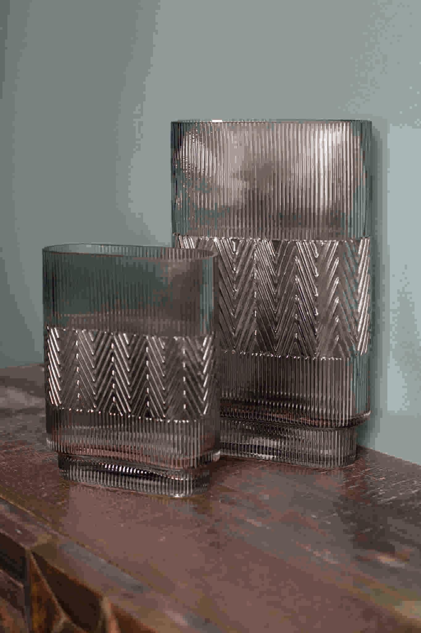 PTMD Dayna Rechthoekige Vaas - 15,5 x 6,5 x 20 cm - Glas - Grijs