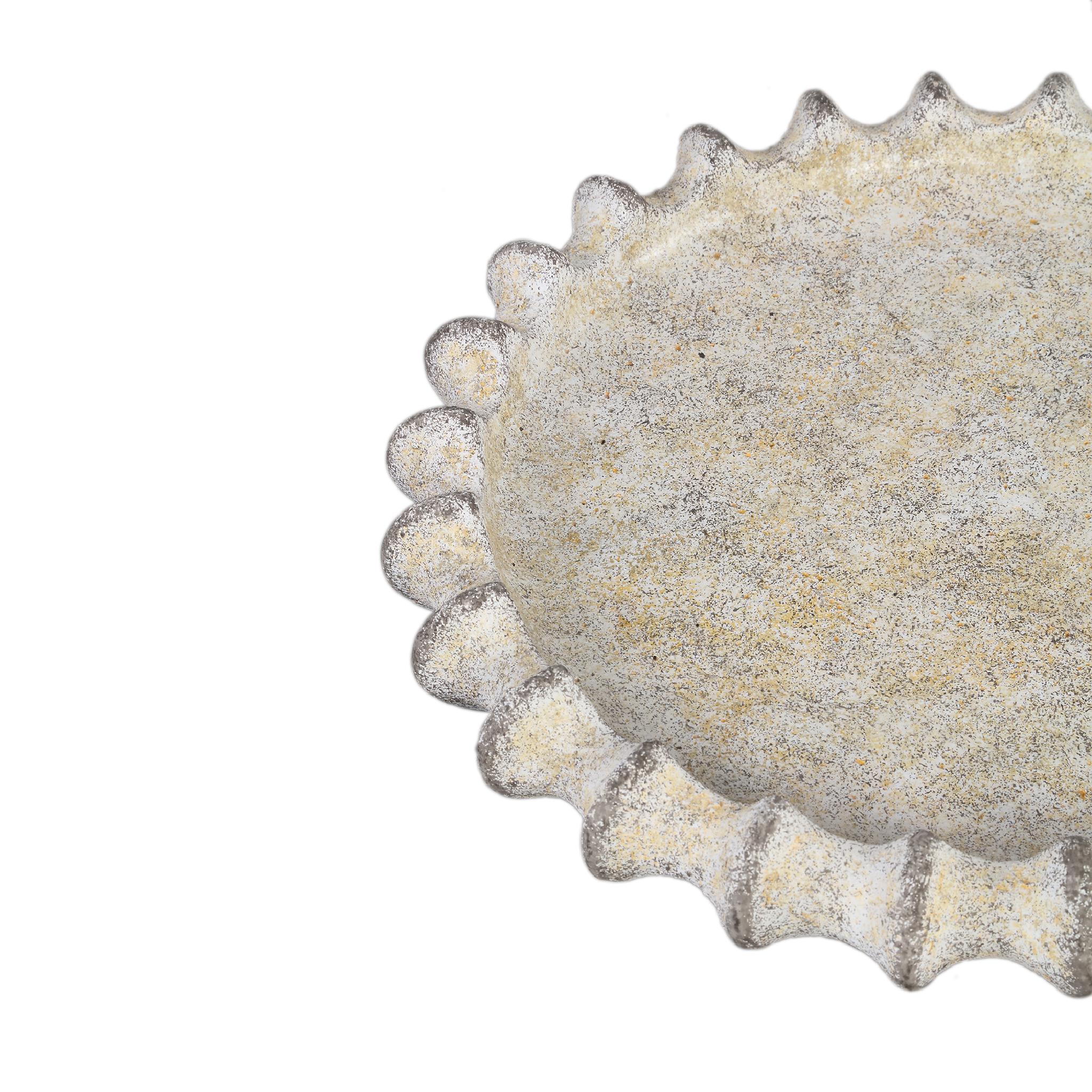 PTMD Schaal Cheyene - 40x40x5 cm - Cement - Creme