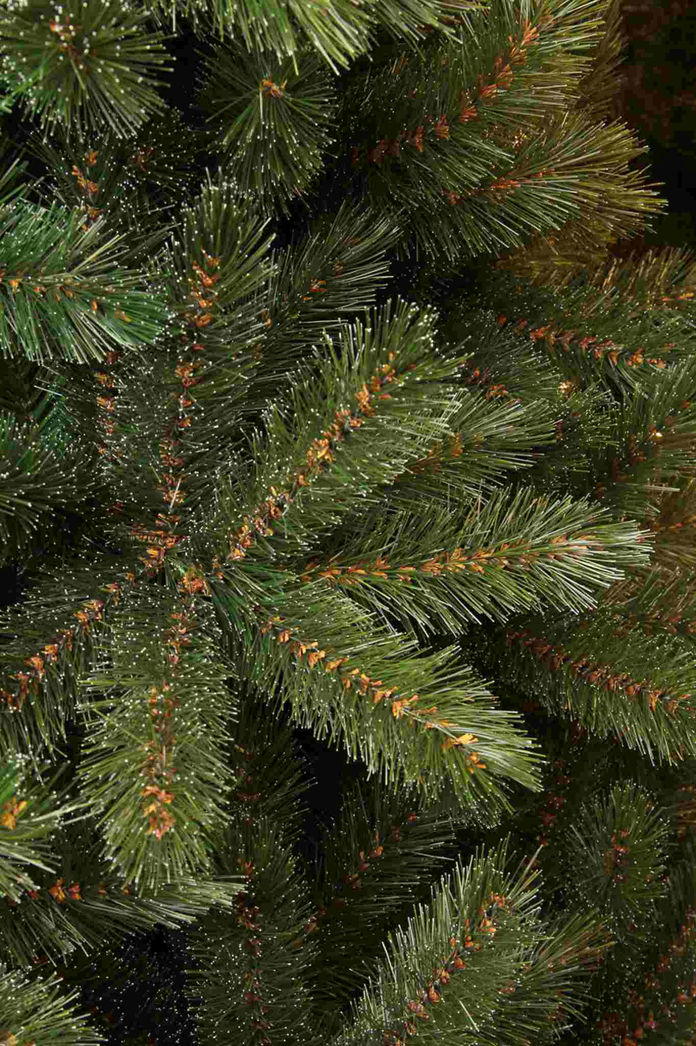 Triumph Tree Kunstkerstboom Forest frosted - 157x157x230 cm - PVC - Groen