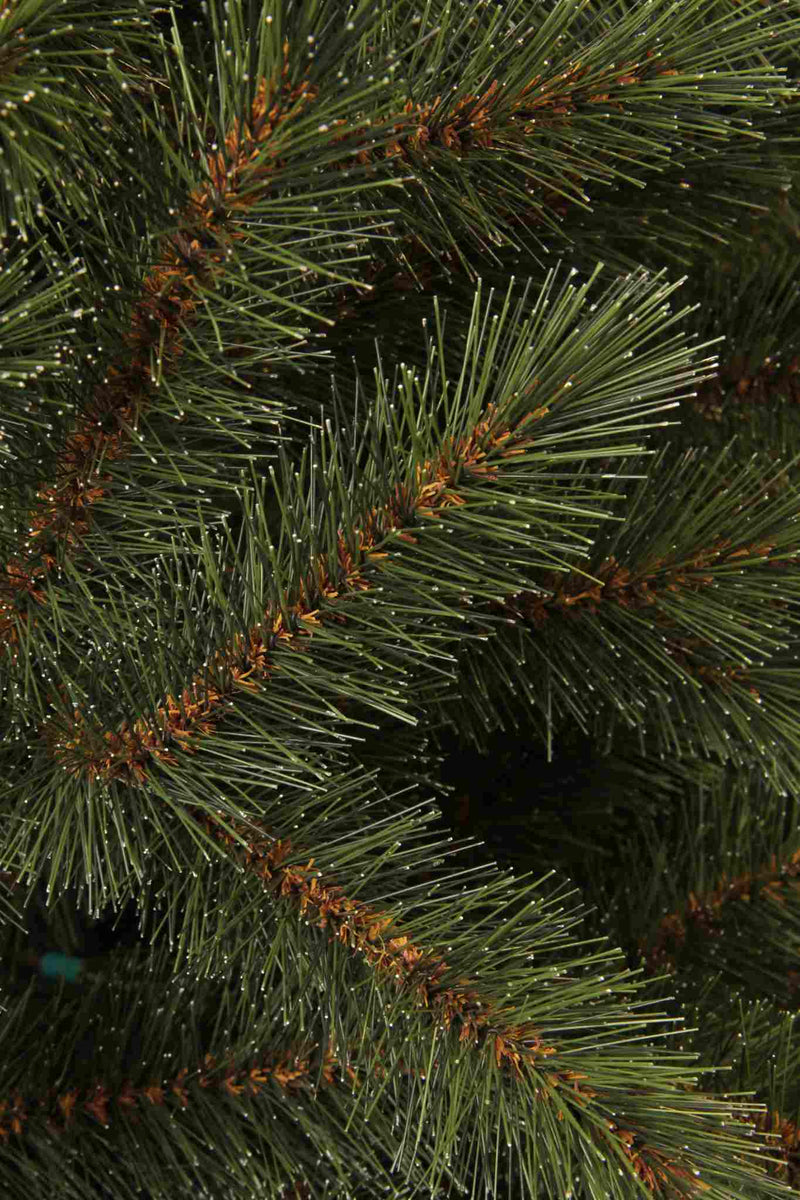 Triumph Tree kunstkerstboom bristlecone fir maat in cm: 155 x 99 groen