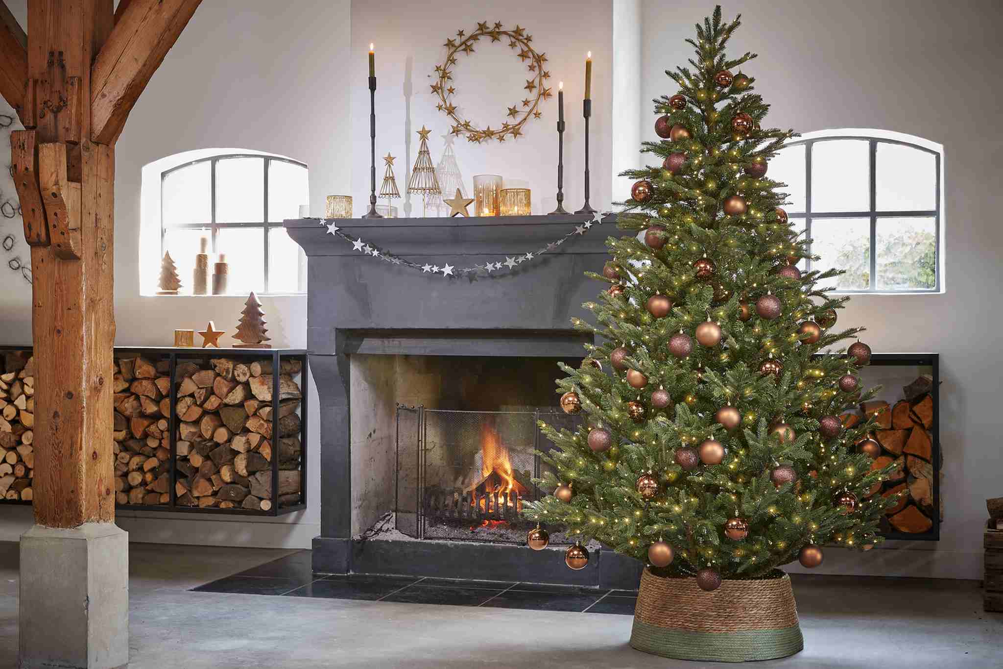 Black Box Trees Kunstkerstboom Frasier - 147x147x230 cm - PVC/hardnaald - Groen