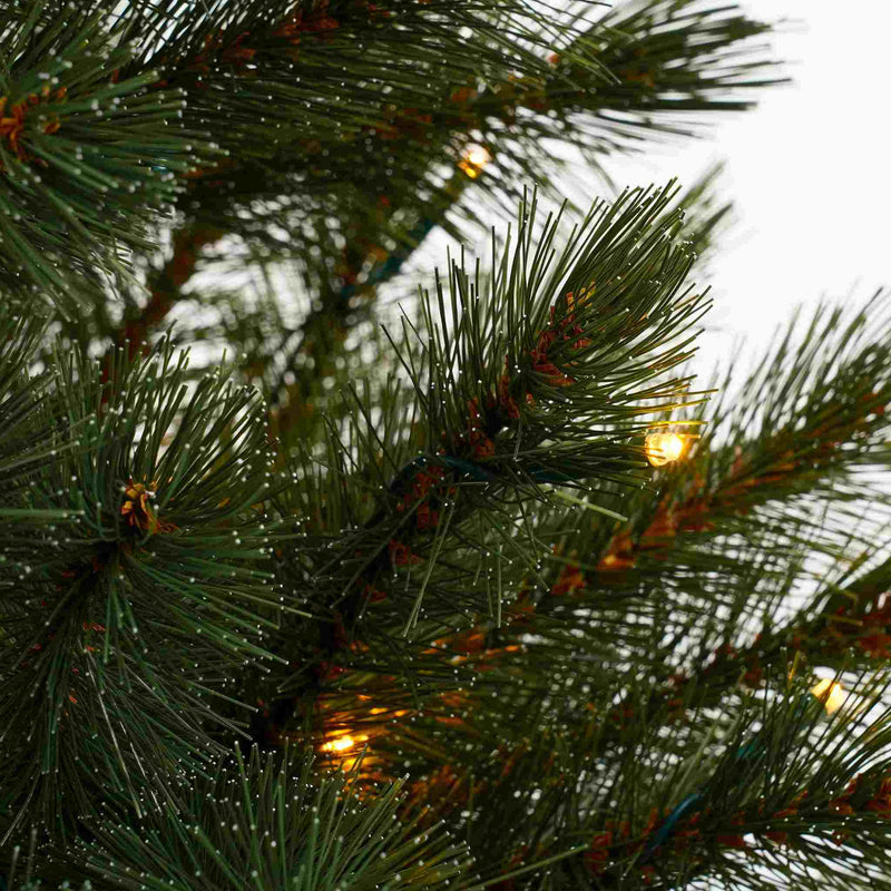 Triumph Tree Kunstkerstboom Bristlecone Fir - 127x127x215cm - LED lampjes - Groen