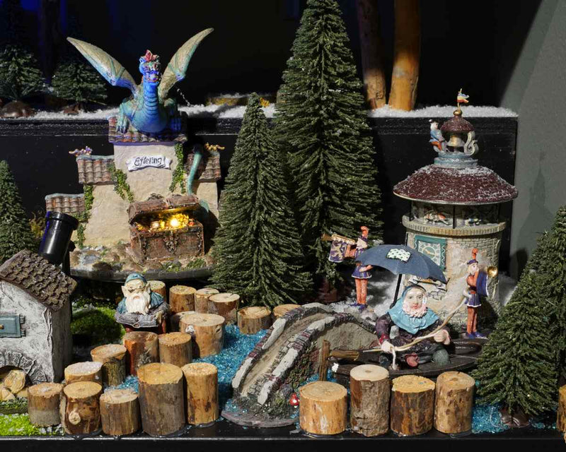 Efteling De Draak Kerstdorp - 16x9x17 cm - Polyresin