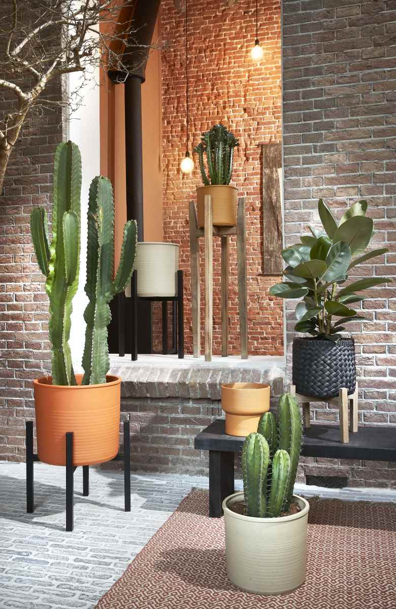 Mica Decorations Momo Bloempot - 19x19x18 cm - Terracotta - Lichtbruin