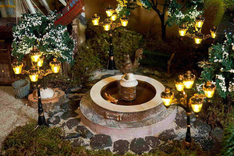 Efteling Kerstdorp Wensbron - 15.5x15.5x11 cm - Polyresin - Multi