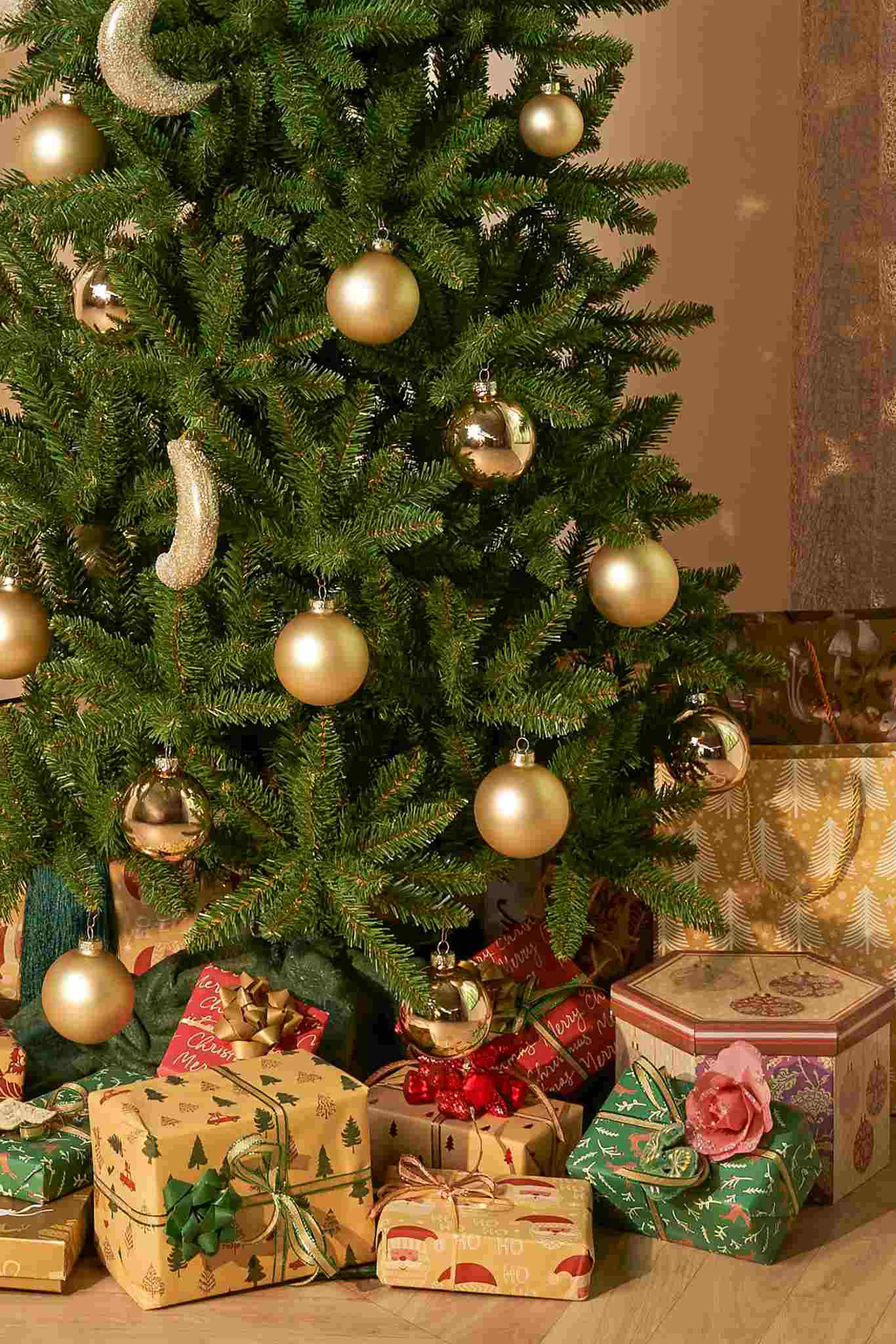 Triumph Tree Kunstkerstboom Matterhorn - 74x74x155 cm - PVC - Groen