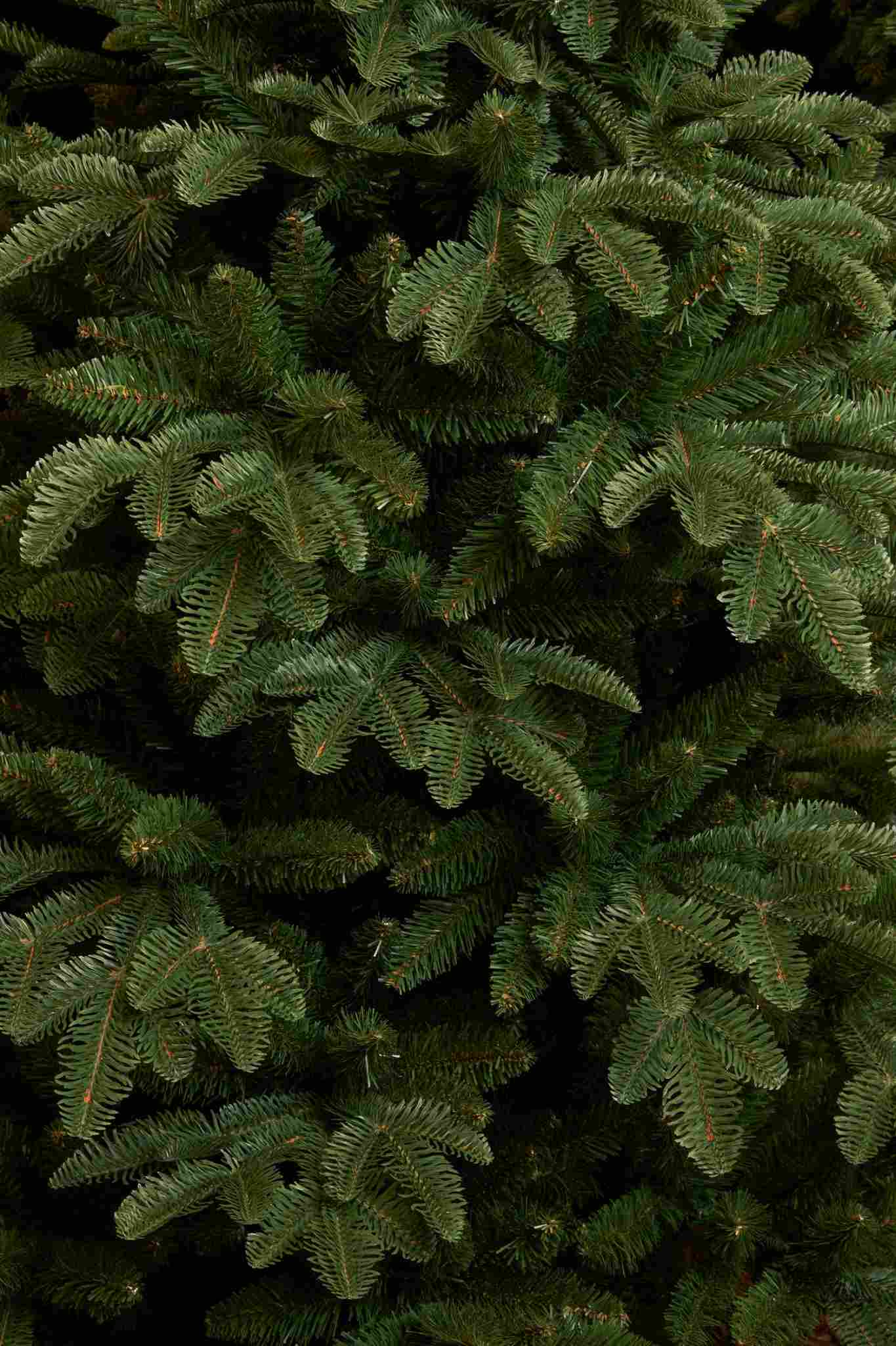 Triumph Tree Kunstkerstboom Aurora - 135x135x215 cm - PVC - Groen