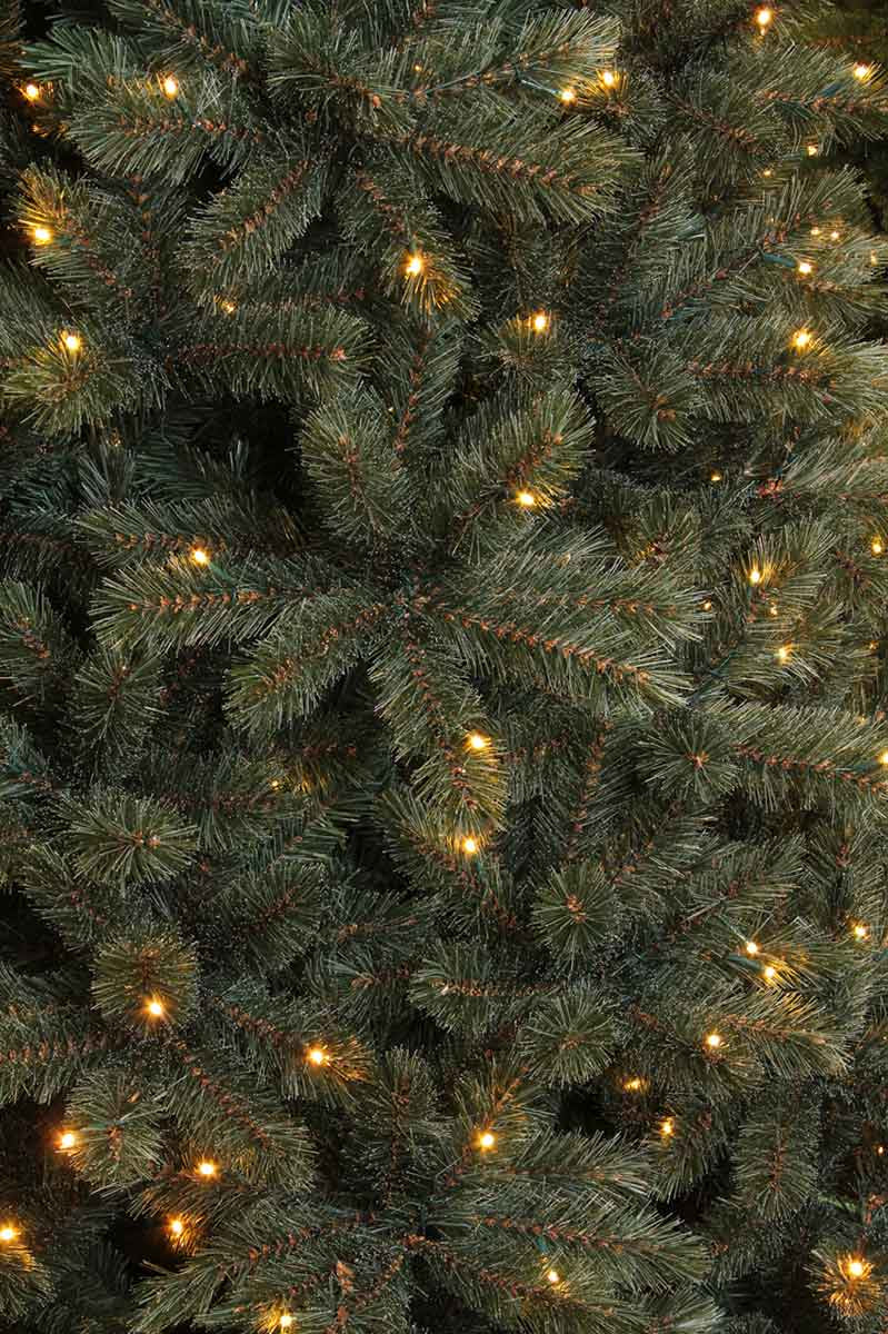 Triumph Tree Kunstkerstboom ForestFrosted - 215x140cm - Newgrowth