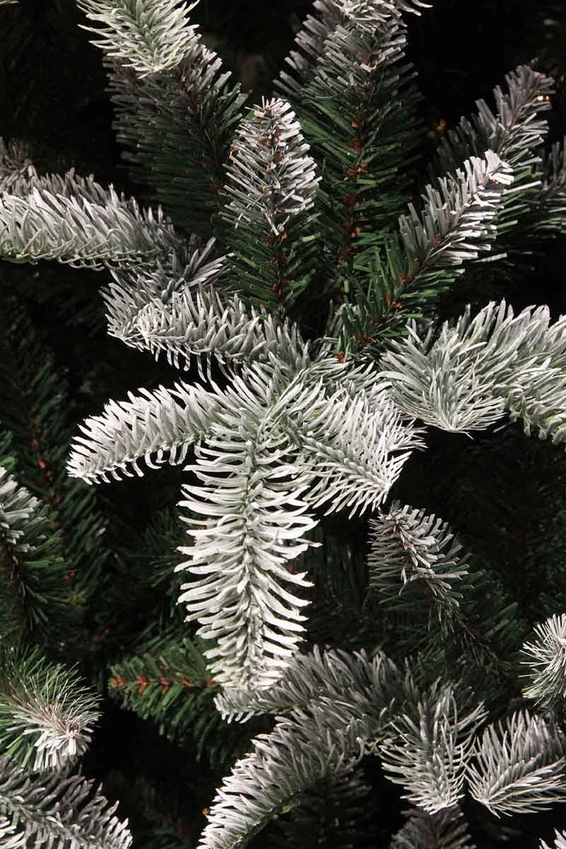 Triumph Tree Kunstkerstboom Hallarin - 155x107 cm - Besneeuwd groen